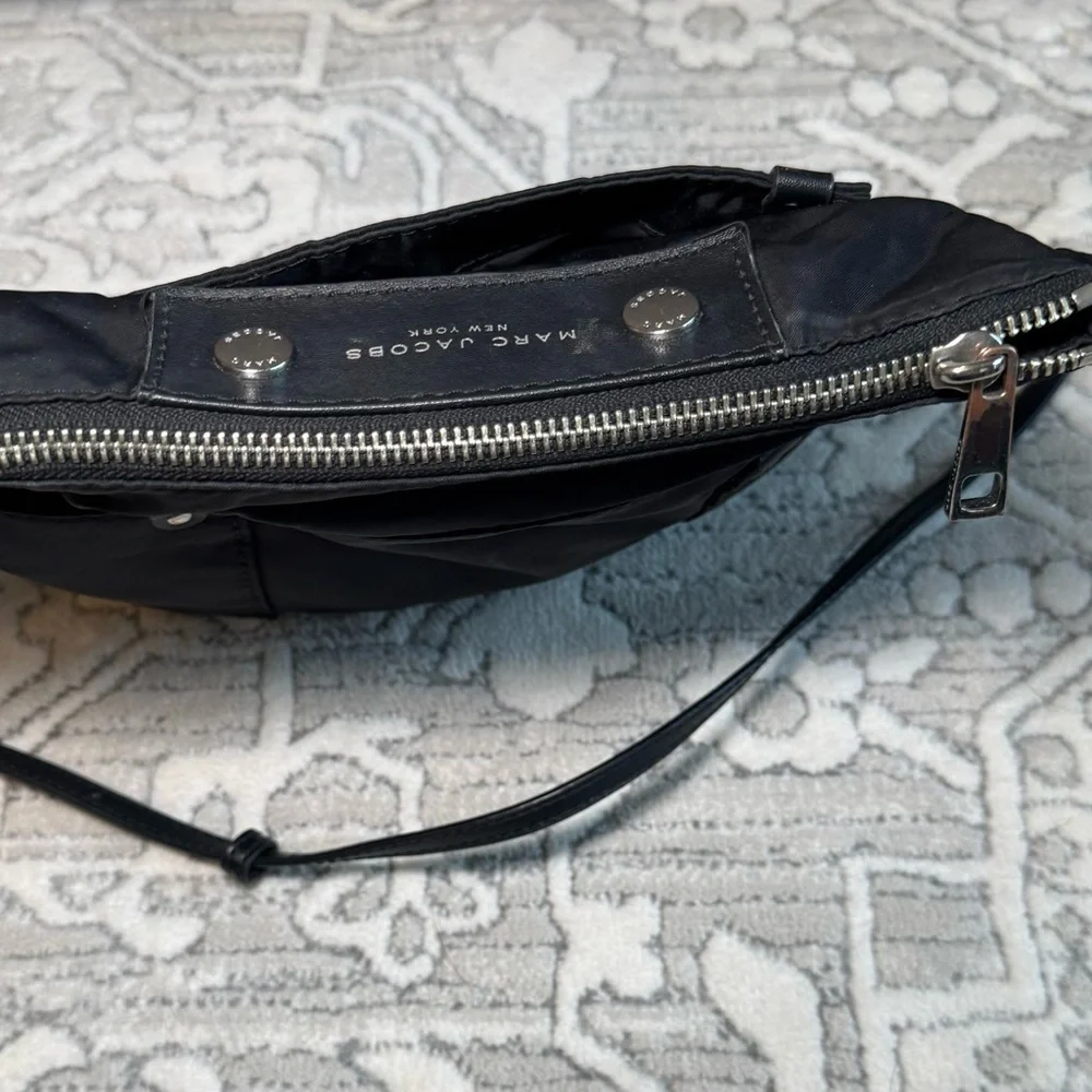 Marc By Marc Jacobs Black Nylon Crossbody purse